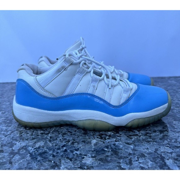 Nike Air Jordan 11 Retro Low University Blue UNC 528896-106 Size 6Y